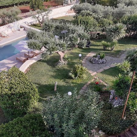 Holiday Home Cosimo Locorotondo Exterior photo