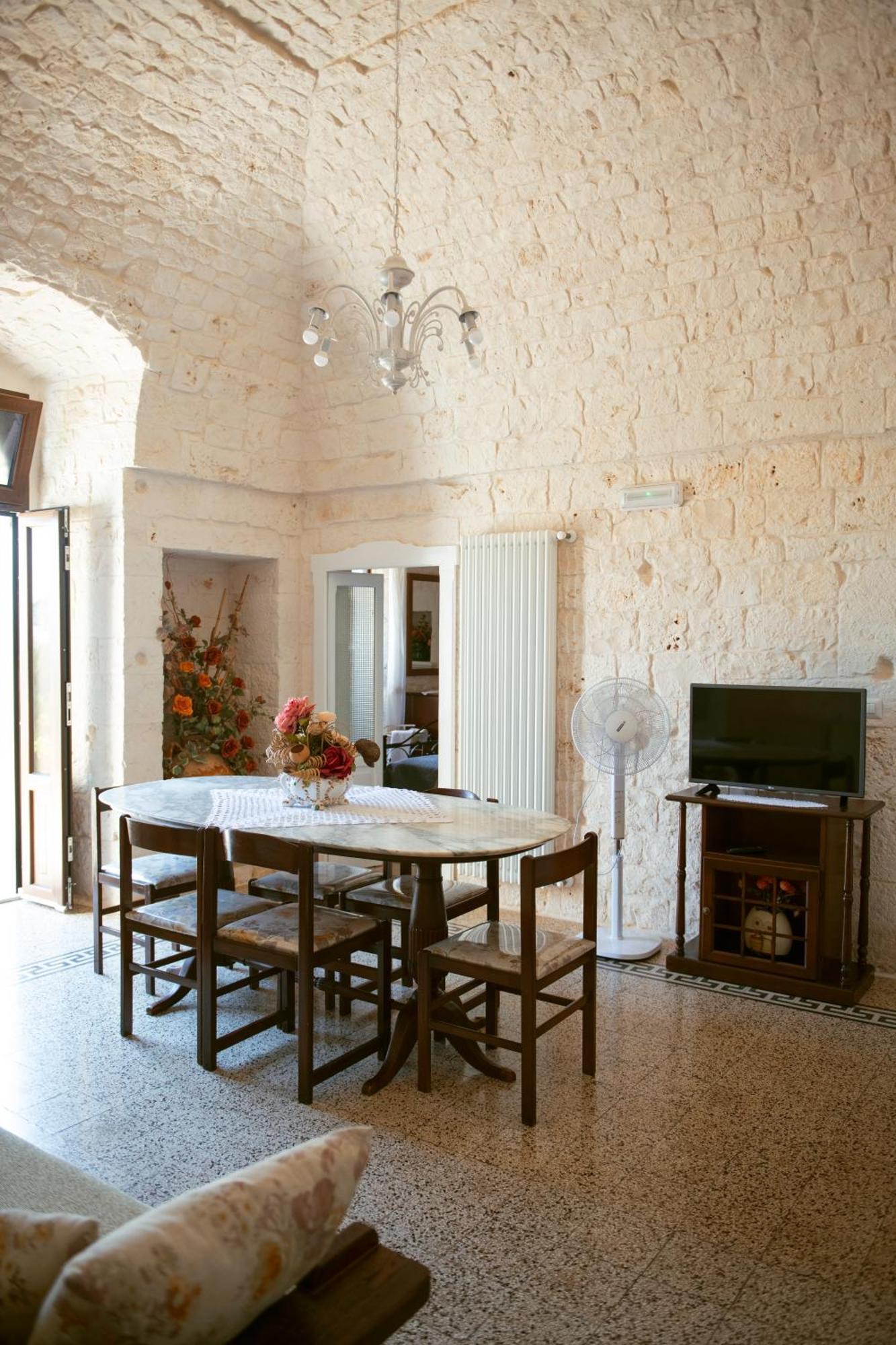 Holiday Home Cosimo Locorotondo Exterior photo