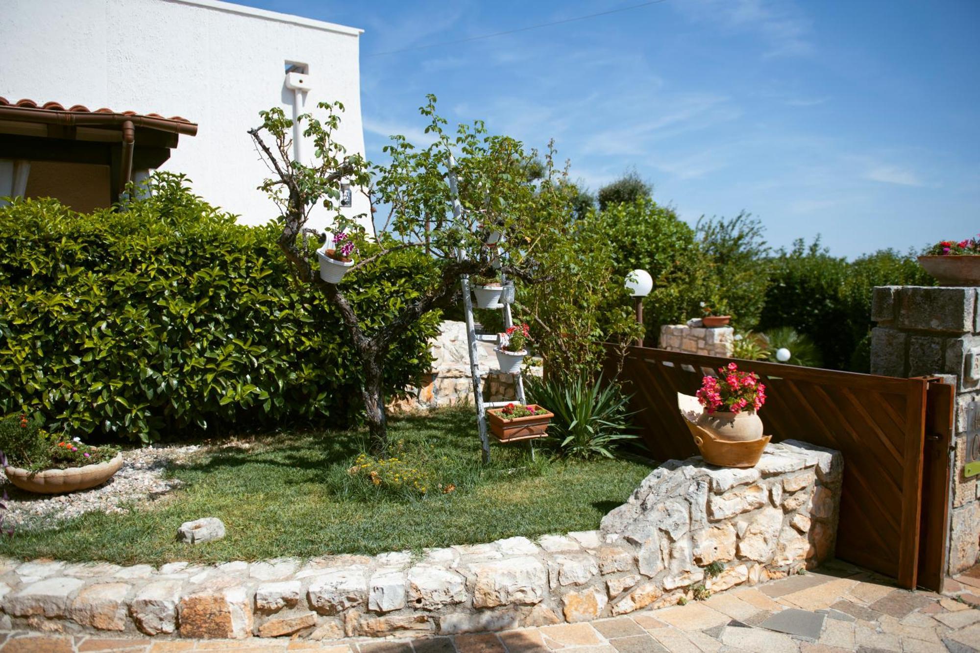 Holiday Home Cosimo Locorotondo Exterior photo