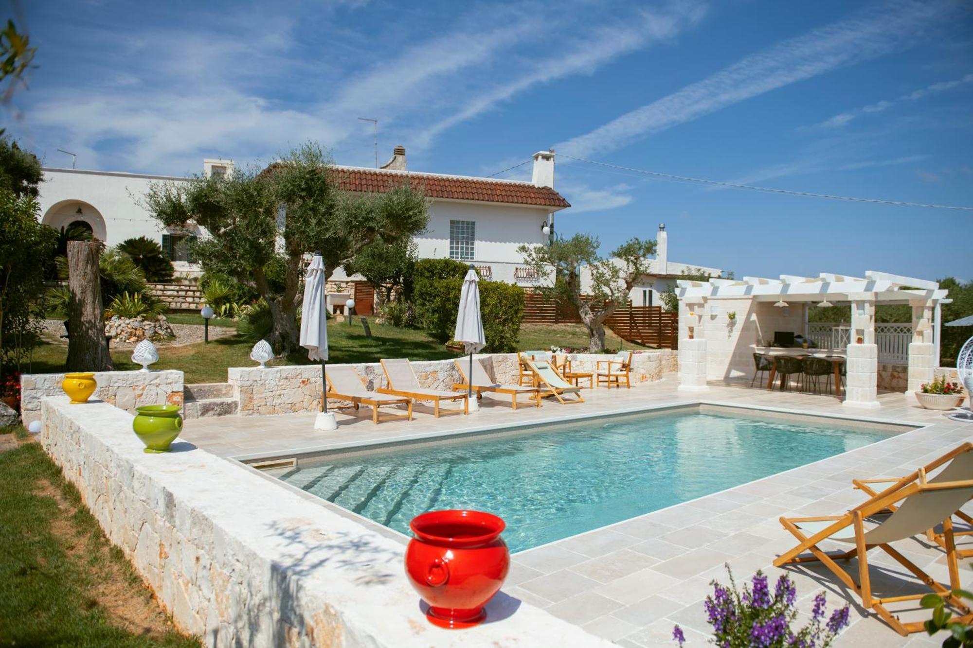 Holiday Home Cosimo Locorotondo Exterior photo